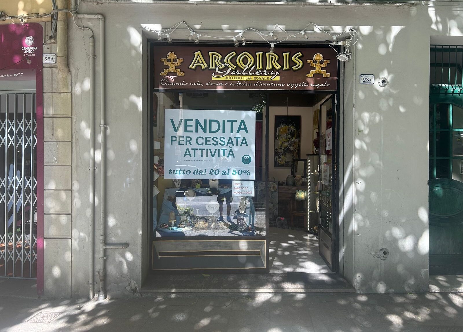 Corso Garibaldi, dopo 30 anni giù la saracinesca di un altro storico negozio