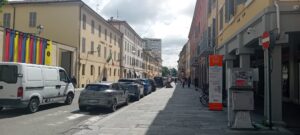 Degrado in via Emilia San Pietro, un quartiere che va rilanciato