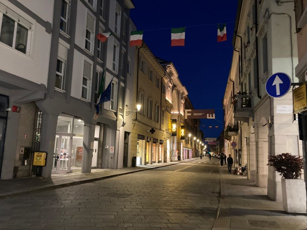 Molti “Fantasmi” e poche anime per la prima di Fotografia Europea