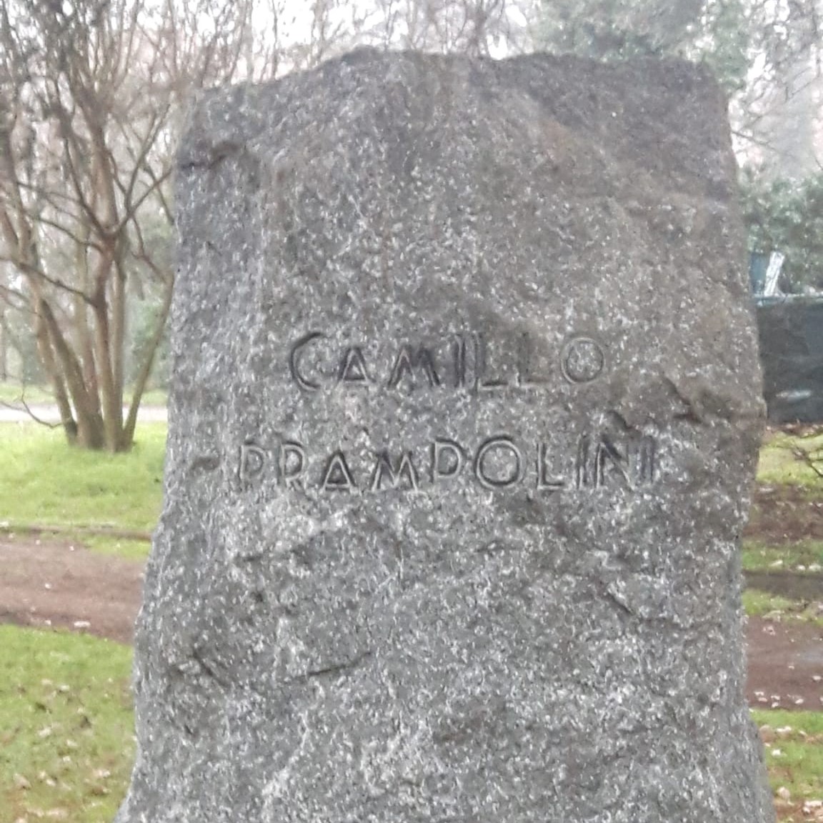 Monumento a Prampolini? Il sindaco non risponde