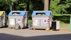 Rifiuti. Paradosso Tari: aumenta la differenziata, ma anche la tassa