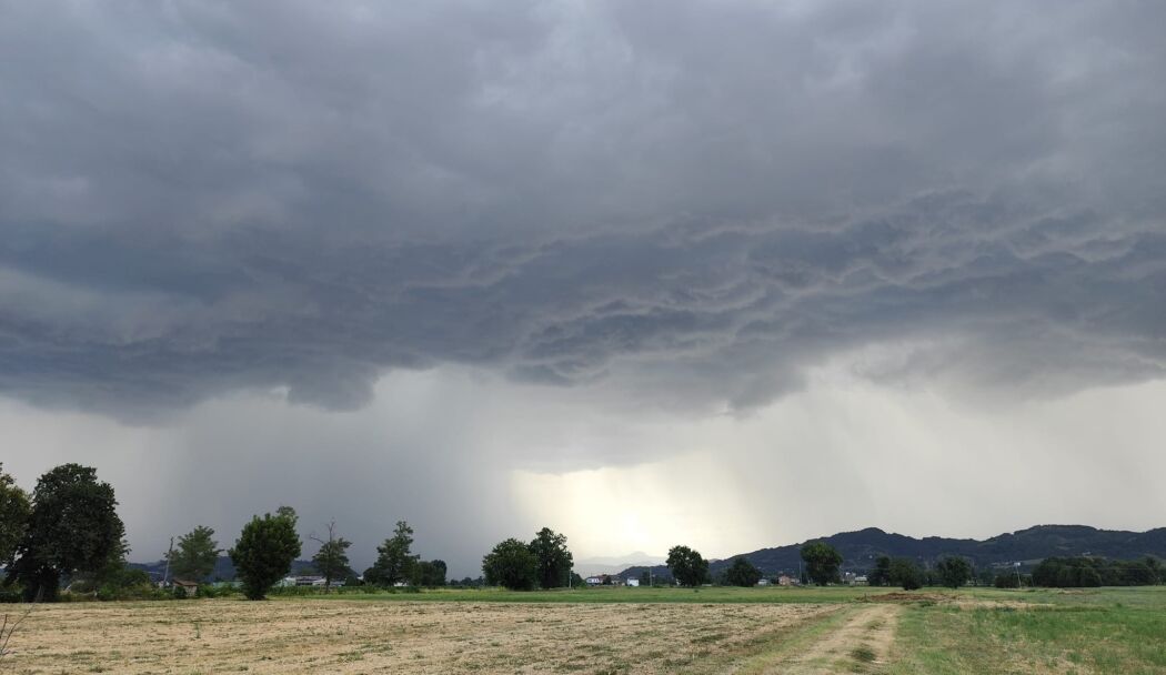 Doppia allerta meteo: una per il caldo e un’altra per i temporali