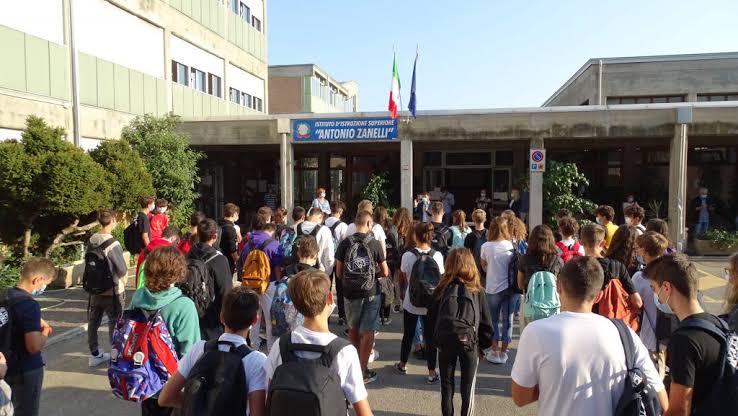 Scuola: oltre 13mila alunni stranieri, non si sa quanti parlino italiano